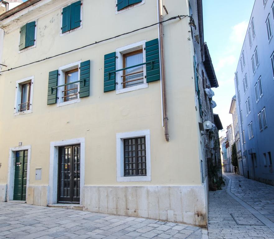 Apartment Old Town Square Porec Ngoại thất bức ảnh